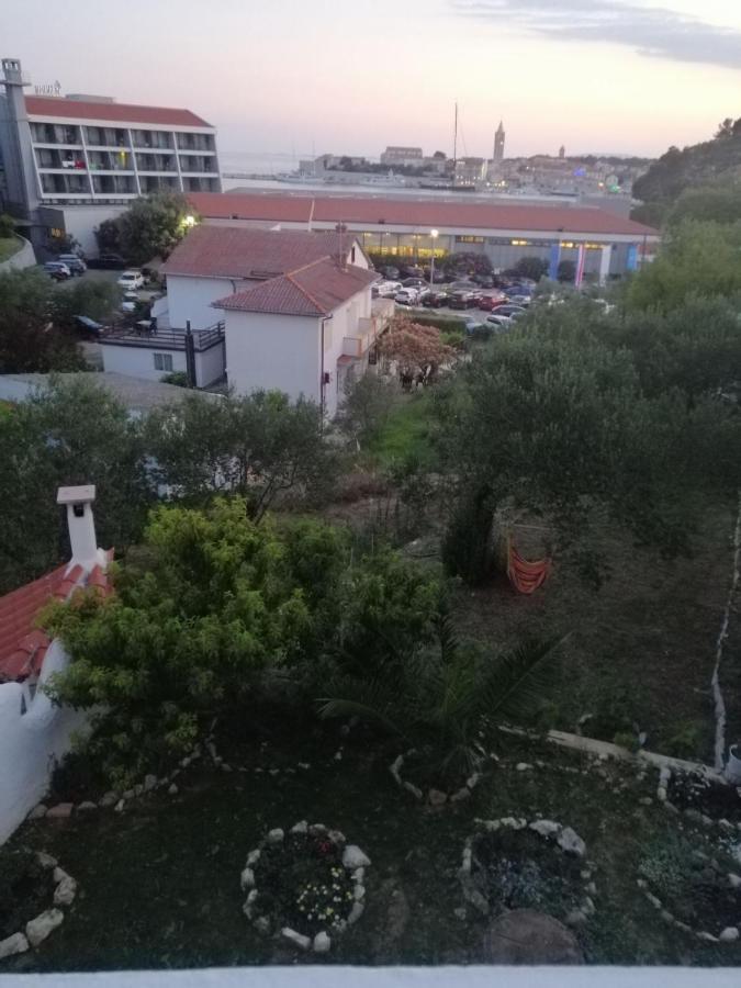 Smjestajni Objekt Padovan Banjol Exterior foto